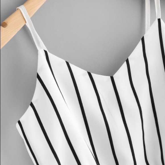 LAST! RESTOCK ‼️ Black white strip tie back Cami‼️ - Picture 3 of 8